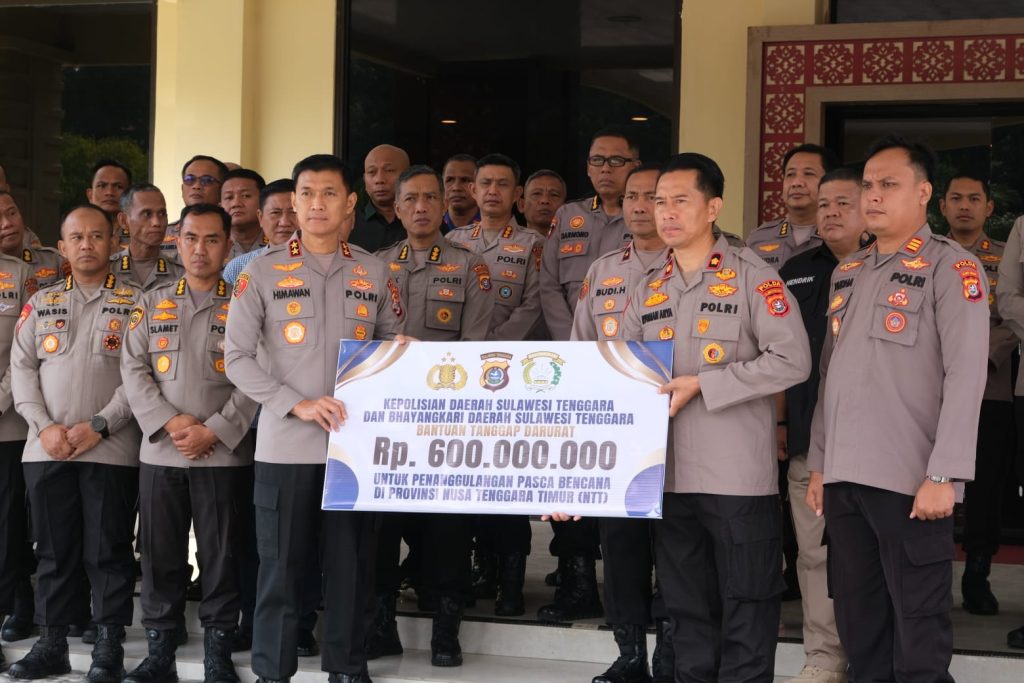 polda sultra peduli bencana NTT